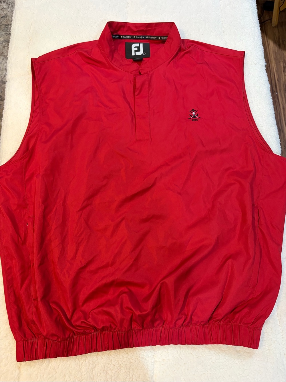 FootJoy Red Sleeveless Golf Windbreaker Pullover